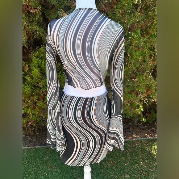 SHEIN Black and Cream Striped Mini Skirt Set - Picture 3 of 4